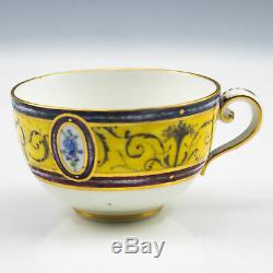 A Sèvres Arabesque Tasse à Thé and Saucer 1791 Porcelain