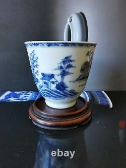 Antique Chinese 18thC Qianlong Period Blue White tea cup