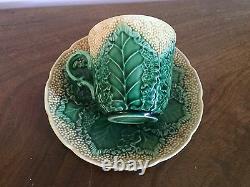 Antique Wedgwood Majolica Pottery Cauliflower Leaf Tea Cup & Saucer Botanical