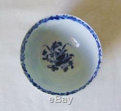 Early Blue & White Worcester Feather Moulded Tea Bowl & Saucer painters marks