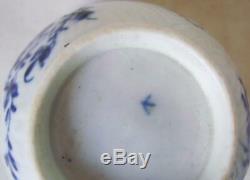 Early Blue & White Worcester Feather Moulded Tea Bowl & Saucer painters marks