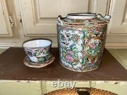 Gorgeous Antique Chinese Rose Medallion Tea Pot & (1) Cups In Wicker Case