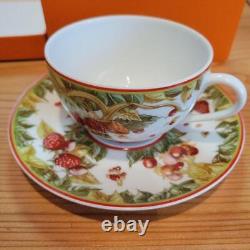 Hermes Pythagore Tea Cup Saucer Red Berry Tableware Coffee Auth Mint Unused Box