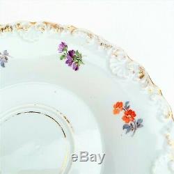 Meissen Porcelain Scattered Flowers Tea Cup & Saucer with Rare Shell Edge ca. 1820