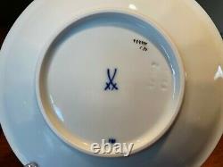 Meissen X Form Gold Porcelain Tea Cup with Saucer MINT