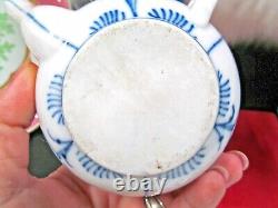 Meissen rare Invalid Feeder medical cup with Blue design porcelain Germany