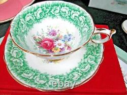 PARAGON tea cup and saucer Floral pink rose daisy teacup England 1950s pale grn