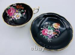 Paragon Bone China Tea Cup & Saucer Her Majesty Queen Elizabeth Rare Stunning