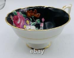 Paragon Bone China Tea Cup & Saucer Her Majesty Queen Elizabeth Rare Stunning