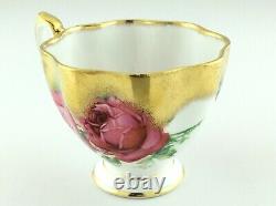 Queen Anne Large Red Cabbage Leafed Scalloped Edge Gold Trim Teacup Saucer L062