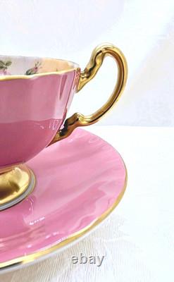 RARE Aynsley 4 Large Cabbage Roses Teacup & Saucer Set Solid Pink with Gold Trim