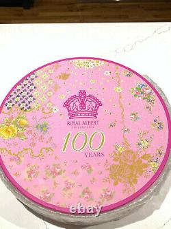 Royal Albert 100 YEARS 1900-1940 5-PIECE TEACUP & SAUCERS SET New Sealed Box