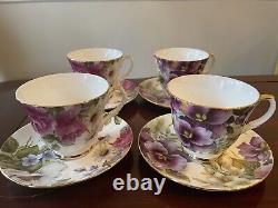 Vintage Duchess Fine Porcelain Tea Cup an Saucer Violets 22Kt Gold Gilt