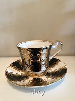 Vintage Elizabethan Fine Bone China Made in England Tea Cup and Saucer