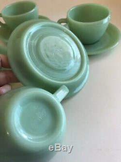 Vintage Fire King JADEITE COFFE Tea CUPS SAUCERS set of 4 restaurant ware