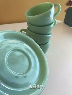 Vintage Fire King JADEITE COFFE Tea CUPS SAUCERS set of 4 restaurant ware