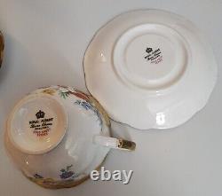 Vintage Royal Albert Gold Crest Series Bone China England Tea Cup Saucer