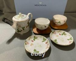 Wedgwood Wild Strawberry Japanese Tea Cup Saucer Teapot Set Green